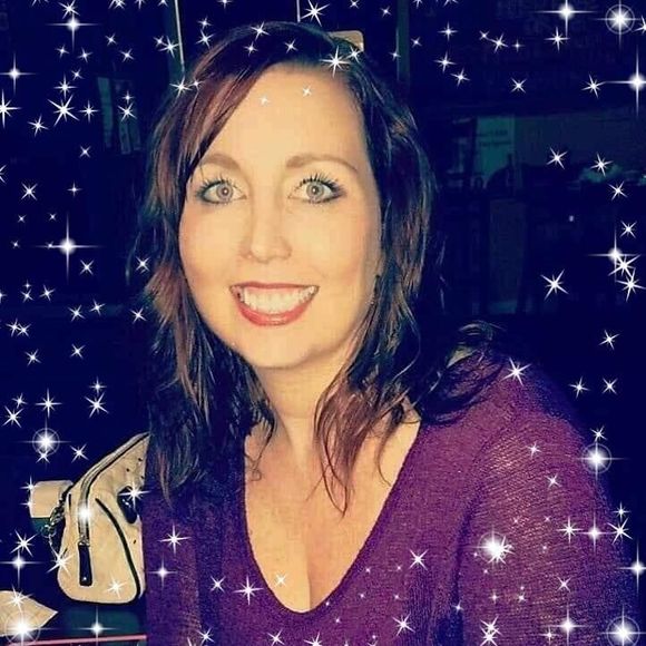 Meet your Posher, Amy - Picture 1 of 1